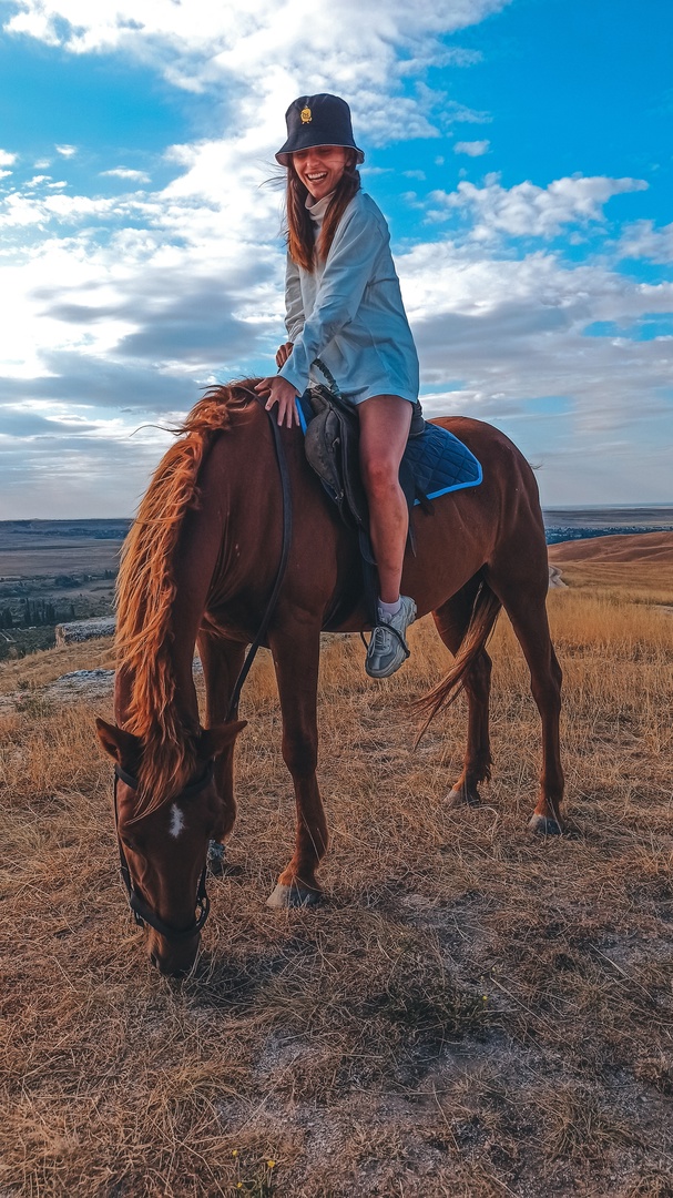 конная прогулка в белогорске конный клуб цены недорого