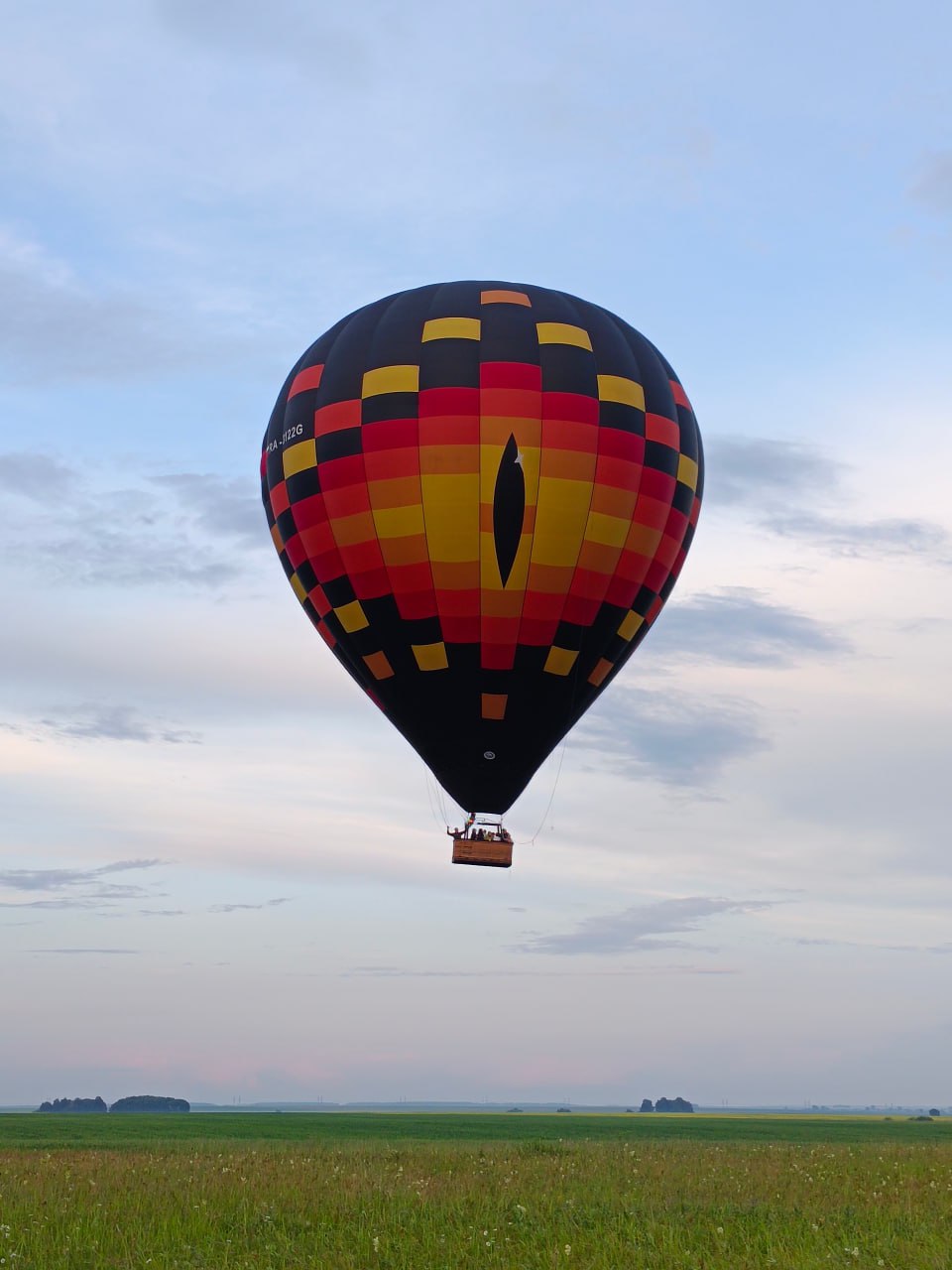 Воздушный шар во время высотного полета на большой высоте